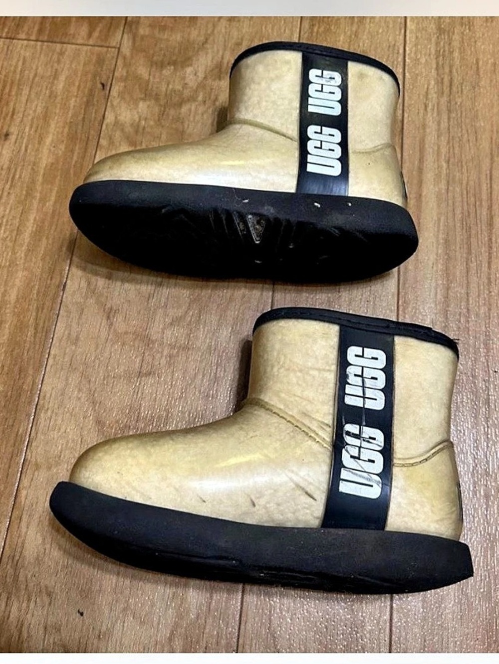 UGG Classic Clear Mini Yellow Winter Boots US 10